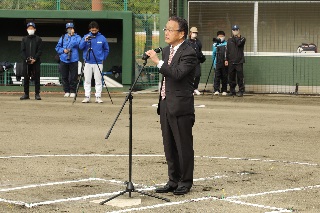 ネーミングライツ・パートナーとなった京和ガス株式会社の海老原新蔵代表取締役社長