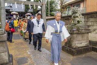 写真：送り込み