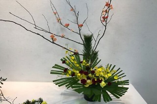 新春花飾り展示の様子