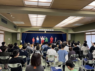 令和6年3月31日、南流山福祉会館で「お笑いライブ」が開催されました。