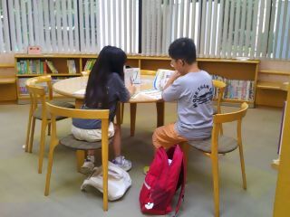 子どもが勉強している様子