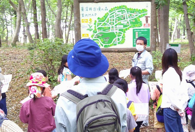 森の図書館　夏休み古墳探検