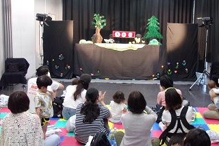 人形劇のつどいの様子