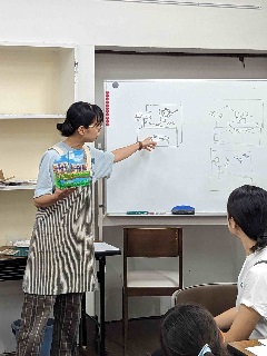令和7年7月27日、杜のアトリエ黎明で、流山おおたかの森駅前観光情報センター主催の夏休み子ども講座「動くおもちゃを作ろう」が開催されました。