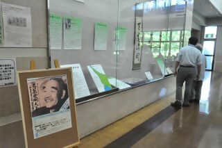 令和7年8月3日、森の図書館で教養講座「戦後80周年記念　終戦に導いた郷土の偉人　流山と鈴木貫太郎」が開催されました。
