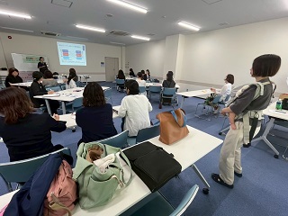育休復帰セミナーの後方からみた様子