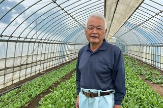 ほうれん草農家の鈴木謙次さん