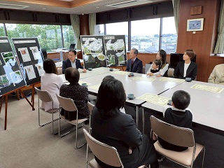 懇談の様子