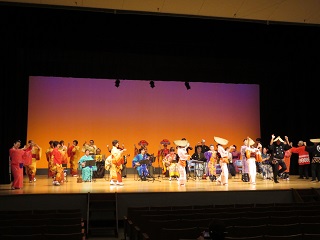 伝統芸能まつりの様子