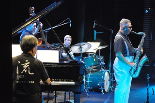 猪俣猛追悼ジャズライブ