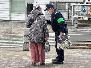 南流山駅　電話で詐欺防止街頭啓発
