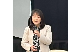 講師の小山内世喜子さん