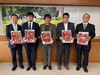 全体での写真撮影