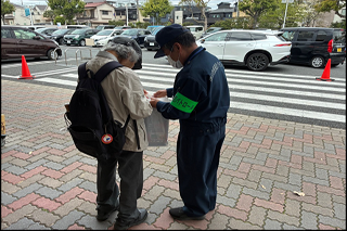 流山市民安全パトロール隊「電話de詐欺」防止街頭啓発