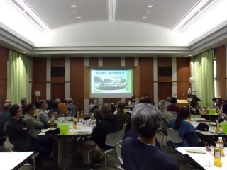 令和8年5月24日、森の図書館で「森の図書館 30周年記念事業 ヒストリーカフェ 利根運河の歴史と魅力」が開催されました。