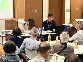 令和8年5月24日、森の図書館で「森の図書館 30周年記念事業 ヒストリーカフェ 利根運河の歴史と魅力」が開催されました。