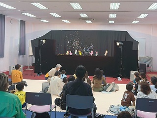子ども人形劇鑑賞会開催の様子