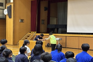 令和8年度中学校人権講演会