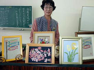 講師の澤井さんと作品