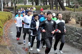 練習会では体幹トレーニングの重要性などの説明も