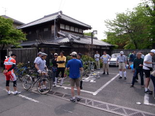 一茶双樹記念館に集合