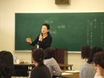 岡先生の講義の写真