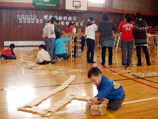 幼児も夢中で積み上げてます！