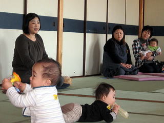 子育てママのセミナーの写真