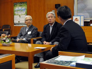 井崎市長と懇談