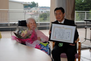 女性の市内最高齢者・林さん