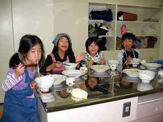 初参加の小学生4人の写真