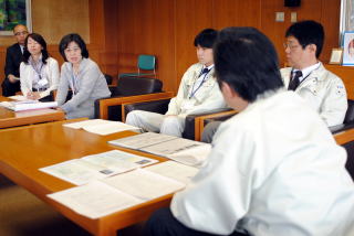 相馬市への職員派遣の報告会の様子の写真