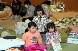 相馬市の避難所の子どもたち