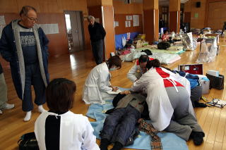 中島医師が相馬の避難所で活動
