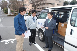 信濃町の佐藤和治さん、山下順也さんと一緒の写真