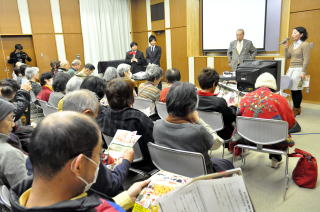 講演会の様子の写真