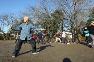 指導者の石橋義久さんの写真