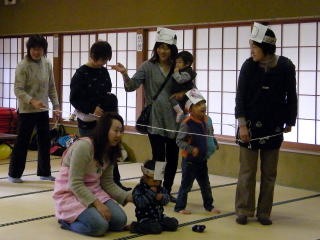 遊んでいる子どもたちの写真3