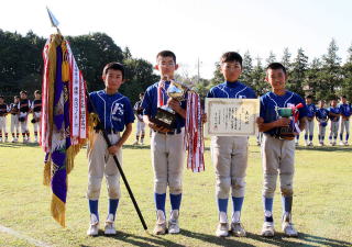 優勝した南流ファイターズは市代表として東葛地区秋季大会に出場