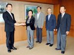 流山名陶会が売り上げを寄付