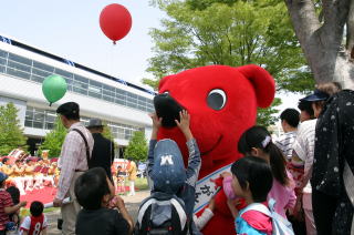 ちーば君はこどもに大人気