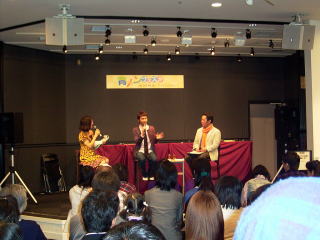 金子さんと井崎市長がトークショー