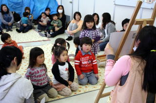 毎回人気の子育てサロンの写真