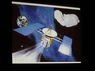 小惑星「イトカワ」を目指す「はやぶさ」