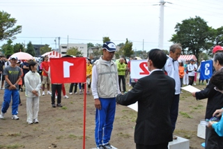 70歳以上男子の部で優勝した山口さん