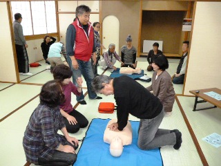 初石公民館の利用者の皆さんも訓練に参加