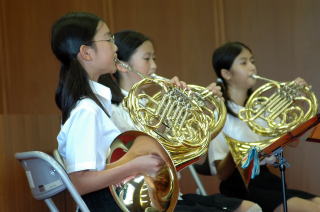 八木北小学校吹奏楽部の3人