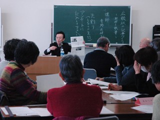 公民館講座「広報紙の記事づくり～取材と執筆」