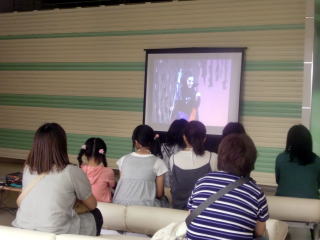 過去の公演をDVDで