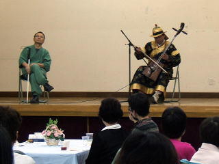 馬頭琴の演奏